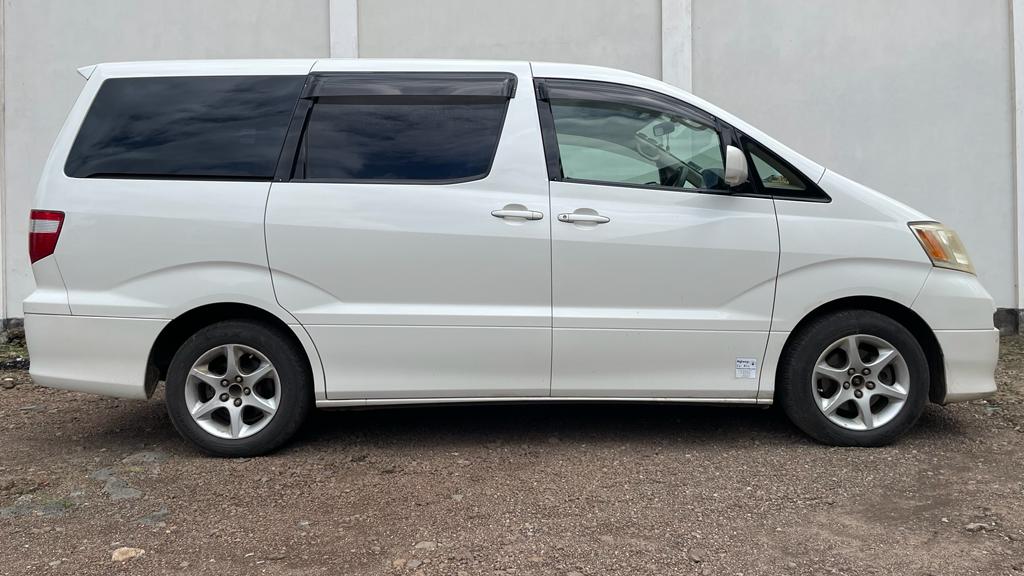 Airport transfer minivan Arusha Tanzania